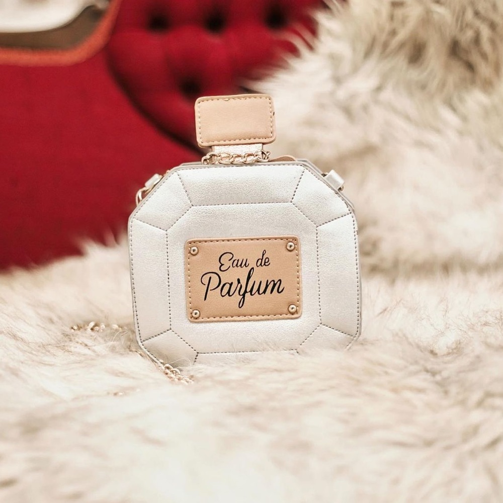 Cute clutch